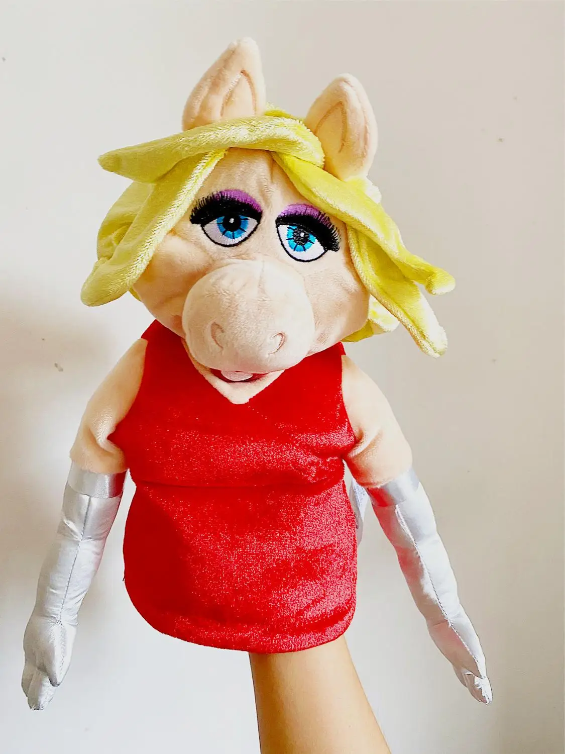 Muppets Puppet Miss Piggy Muppet pacynka 12 "czerwona sukienka