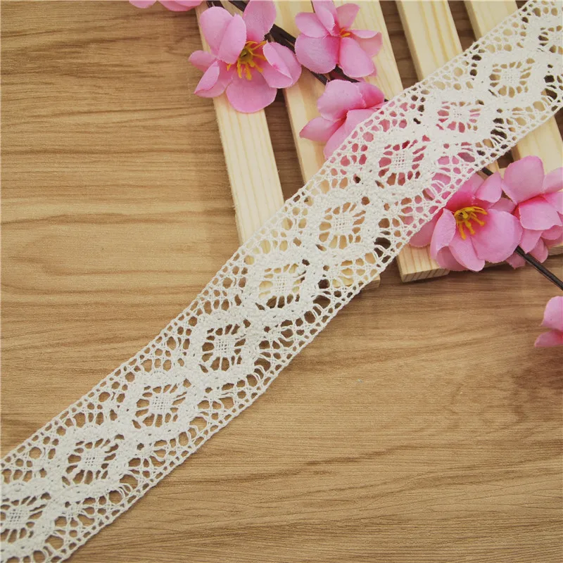 FASMILEY Wholesale 40mm Cotton Lace Trim Ivory Net Lace Ribbon DIY Lace Fabric Trimmings Diamond Lace Pattern 200yards LC213-R