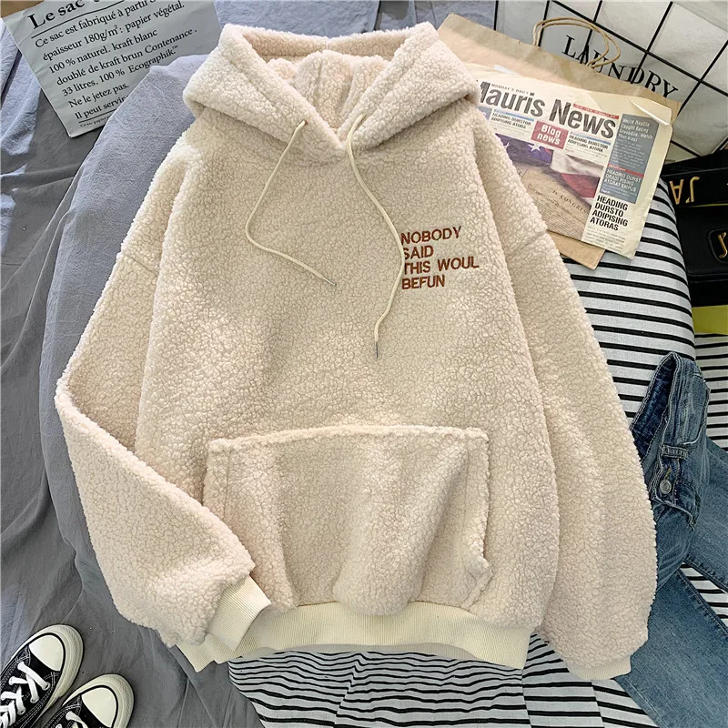 Autumn And Winter Fashion Warm Hooded Embroidery Letters Harajuku Print Loose Pocket Hoodies Women\'s Flannel Pullover Sweatshirt