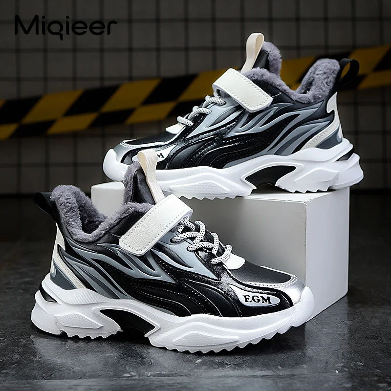 Children Sneakers Winter Warm Plush Lightweight Boys Kids Outdoor Walking Running Sports Shoes Soft Sole Casual Chunky Shoes