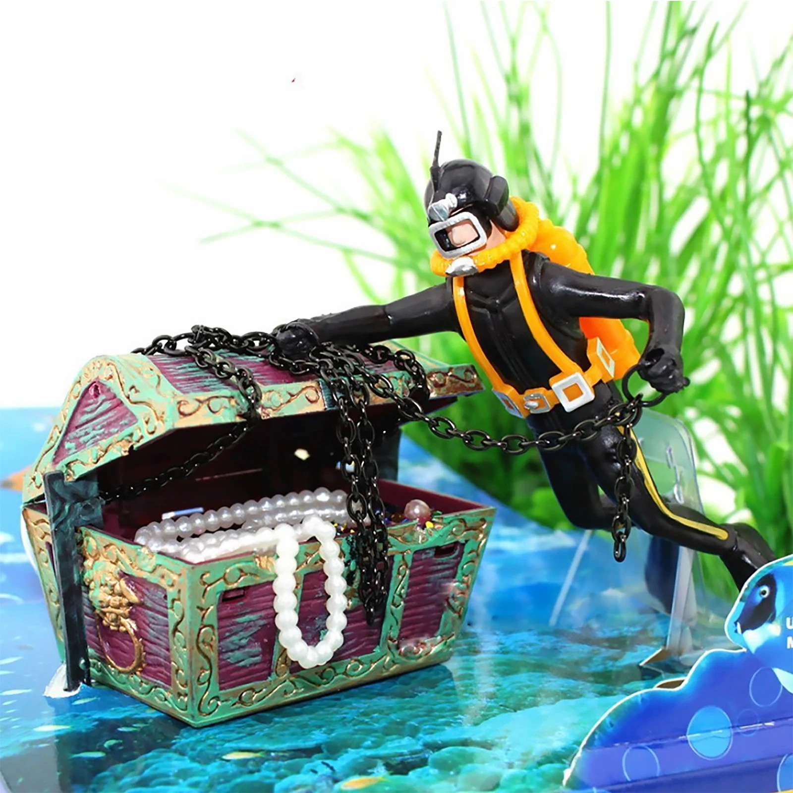 Treasure Chest Hunter Diver Action Figure Fish Tank Ornament Air Bubbler Movement Aquarium Undersea Landscape Decorations