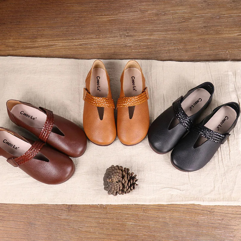 Chaussures en cuir à bout rond et semelle souple pour femmes