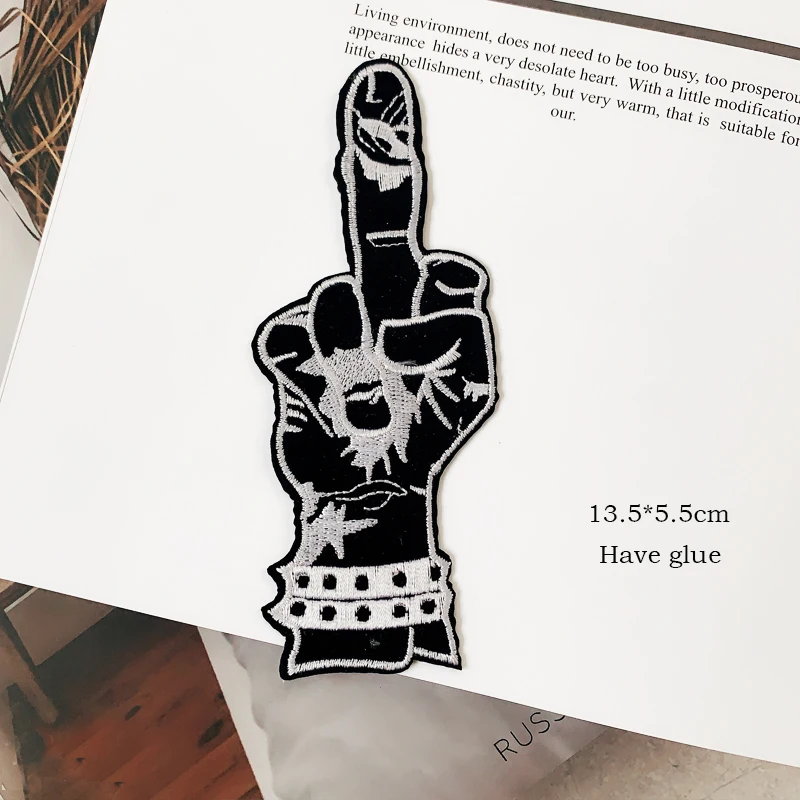 Patchs de broderie de dessins animés, noirs et blancs, pour T-shirt, fer à repasser sur rayures, autocollants pour vêtements, (37 Styles au choix)