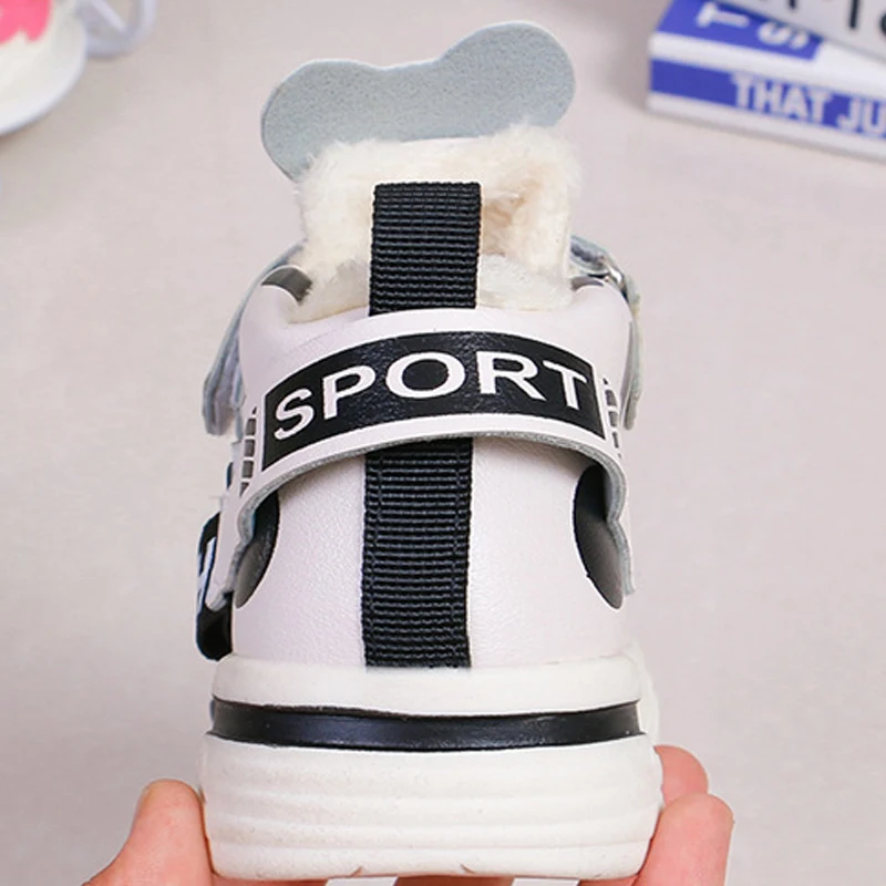 Sneaker invernale da ragazzo in peluche per scarpe da bambino scarpe da bambina per bambini Panda (bianco o nero casuale) scarpe sportive da corsa