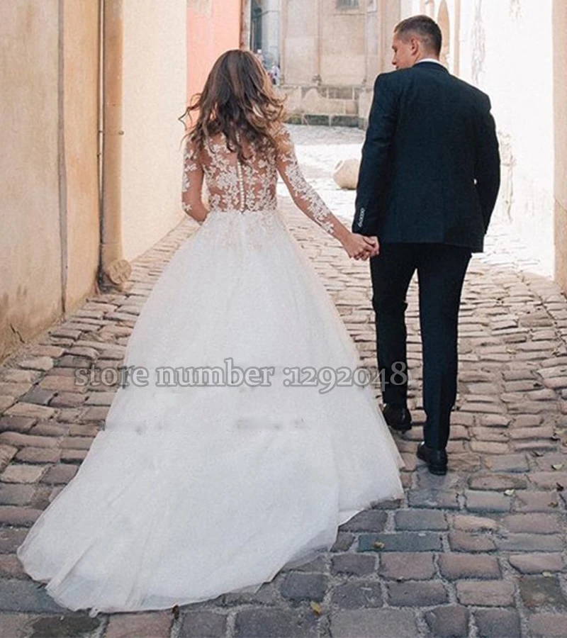 Vestido de novia de estilo Retro, falda de tul bordada con botones, manga larga, Fantasía