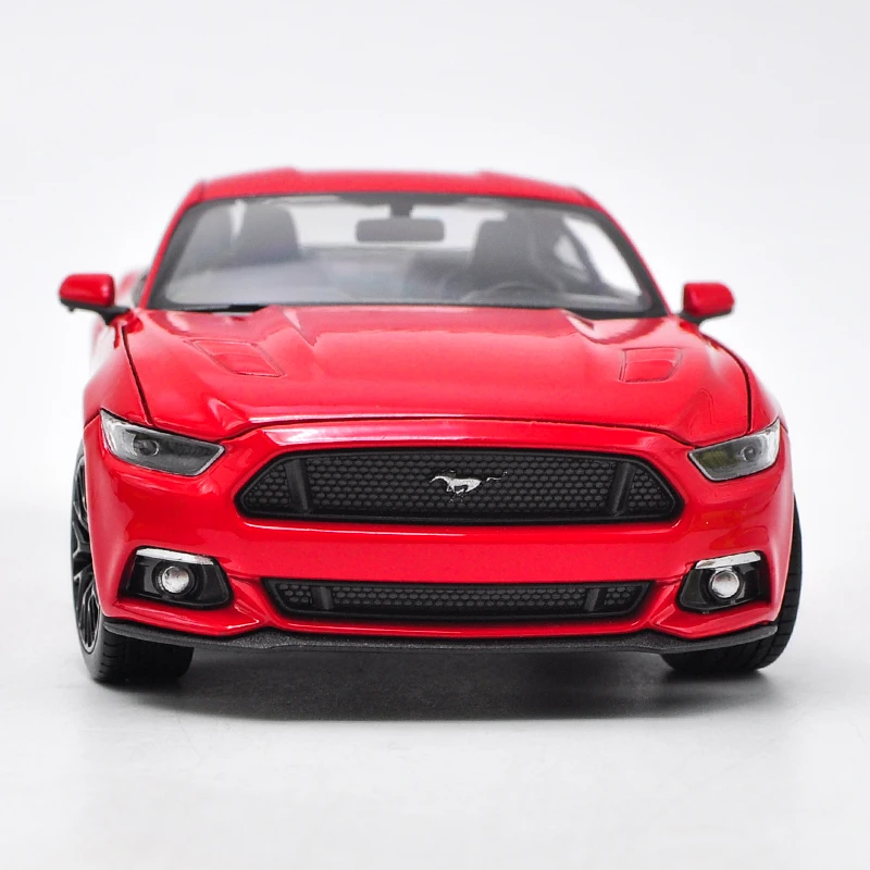 WELLY 1:24 Ford Mustang GT 2015 Alloy Car Model Diecast Toy Vehicle High Simitation Cars Toys For Children Kids Gifts