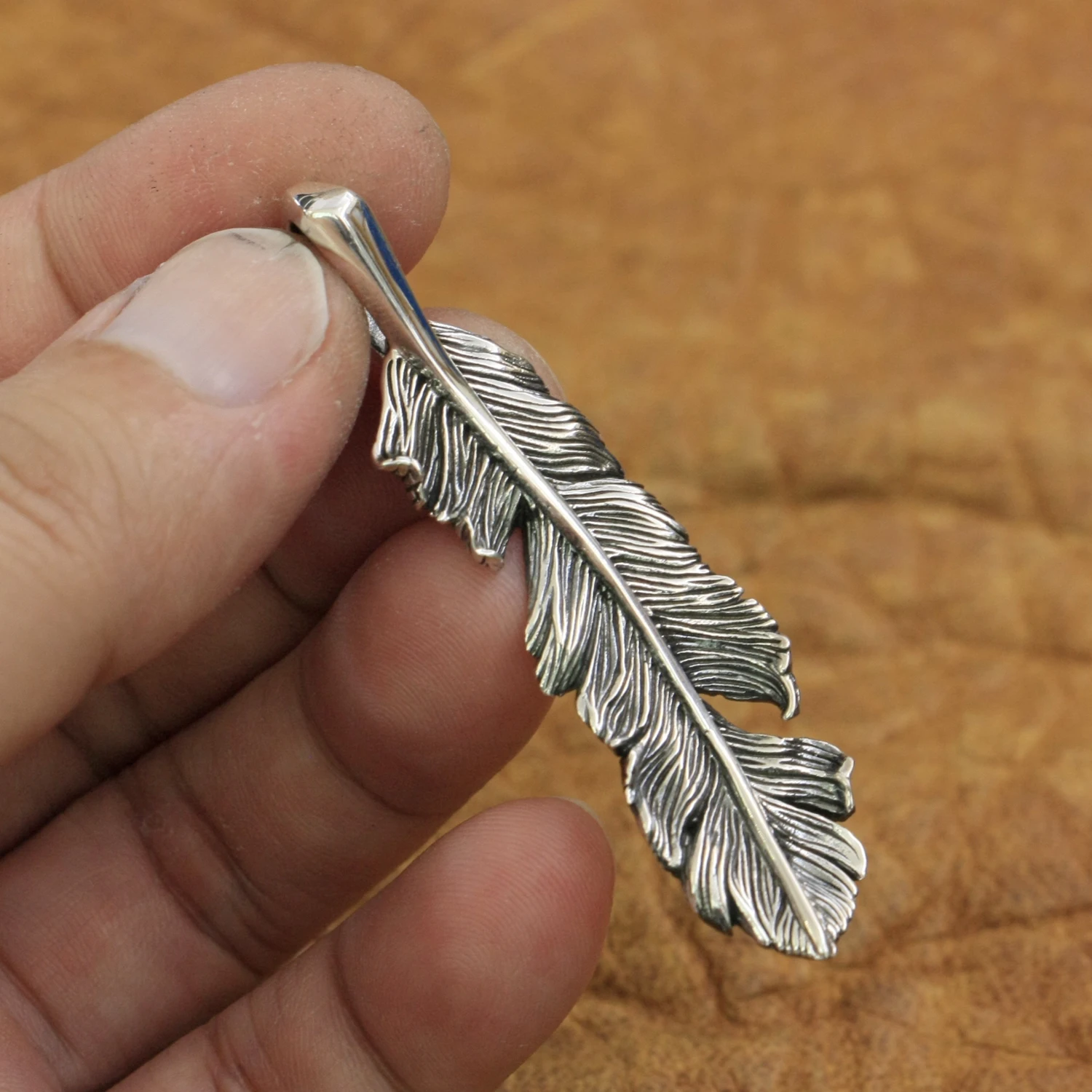 

925 Sterling Silver High Detail Feather Pendant Mens Biker Punk Pendant TA52