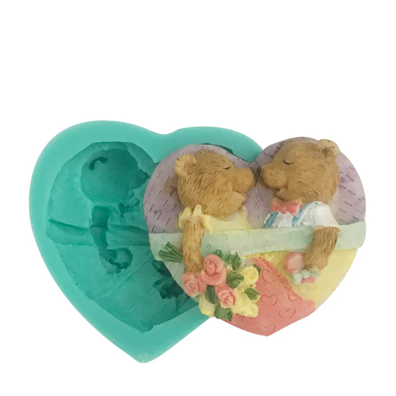 Love Kiss Bear Shaped Silicone Mold Home Wedding Decoration Supplies Baking Props Cookies Chocolate Kitchen Utensils Mould