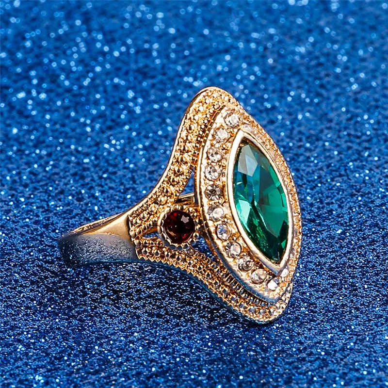 Bohemian Oval Engagement Rings For Women Jewelry Golden Ring Female Vintage Green Crystal Ring Statement Rings Women Lady Gift