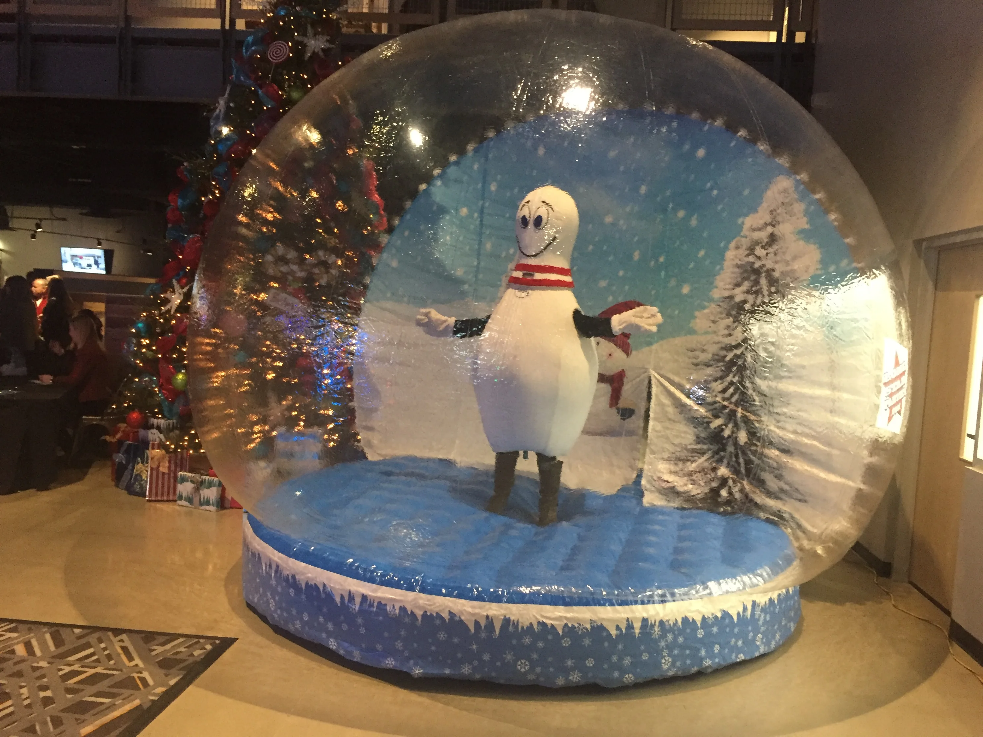 

Customized Bubble Dome 3M Inflatable Snow Globe For Events Halloween&Christmas Decoration Photo Booth Backyard Snow Globe Ball