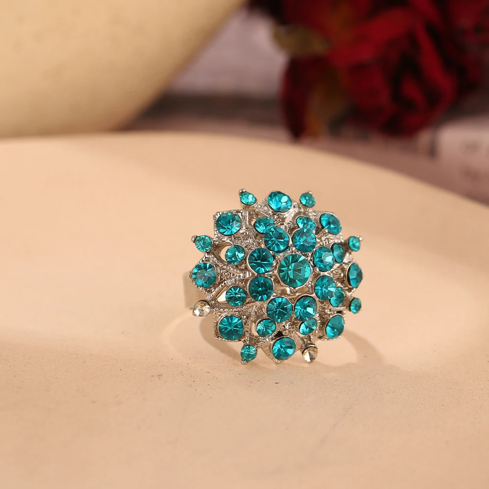 Hot sale vintage bohemian personality jewelry fashion peacock blue crystal ring love, engagement, wedding ring female accessorie