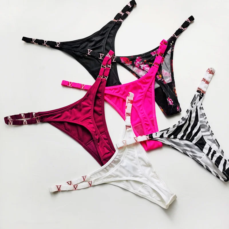 Sexy European and American metal ice silk T-pants women's fitness exercise hips low-waist high-fork thong half-pack hips