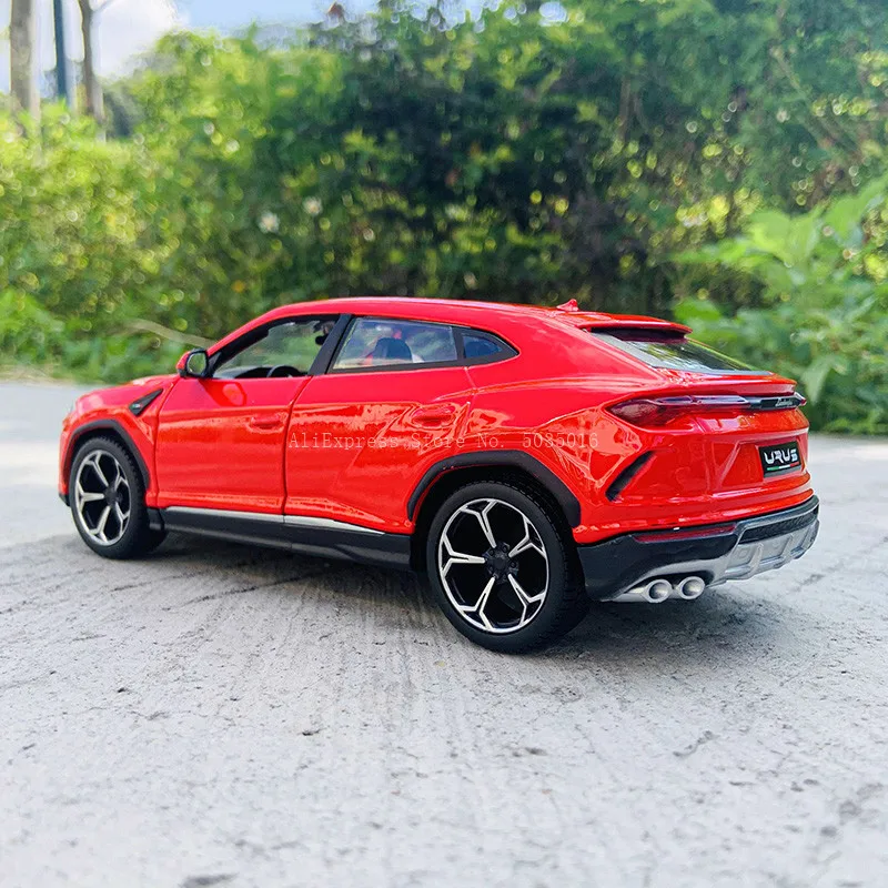 Maisto 1:24 Lamborghini URUS czerwony sport terenowy SUV symulacja aluminiowy model samochodu dekoracja rzemieślnicza kolekcja zabawek narzędzia