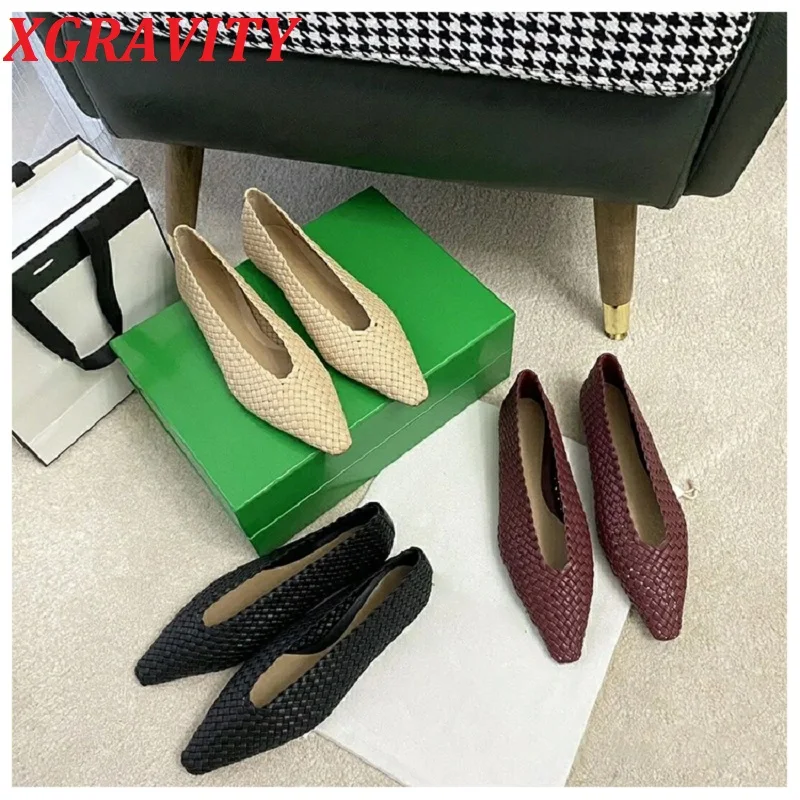 

XGRAVITY Top quality New Design Women Fashion Shoes Pointed Toe Leather Shoes Female Weave Woman Footwear Knitting Lady Shoes