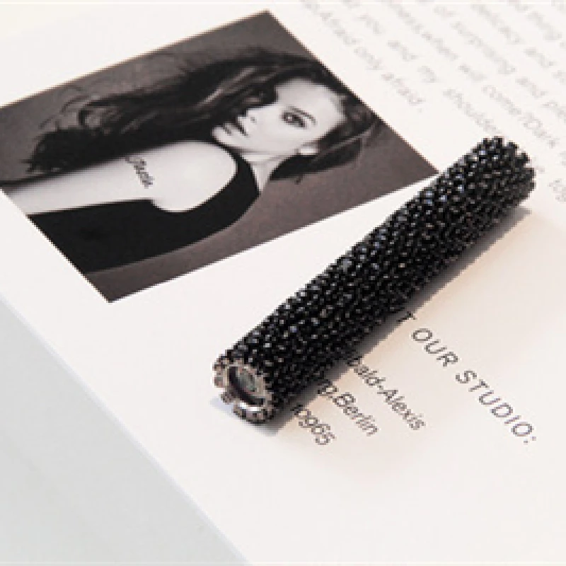 Ladies Diamond-Studded Rechargeable Lighter Foldable Windproof Fashion Creative Compact Simple Cigarette Lighter Small Gifts