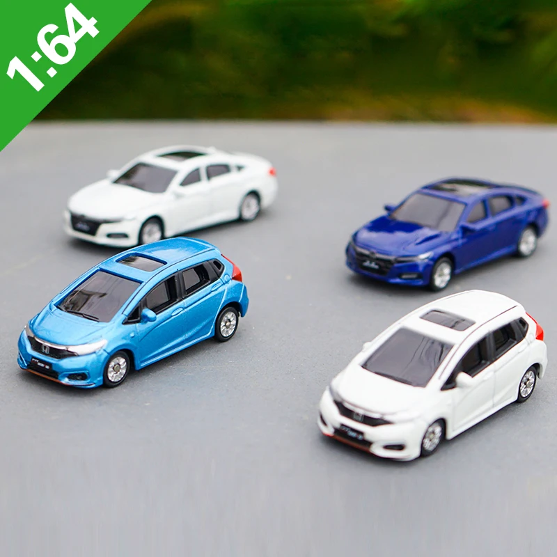 

Высокая тщательность 1: 64 HONDA FIT ACCORD сплав модель автомобиля статическая металлическая модель автомобилей для коллекционирования подарок