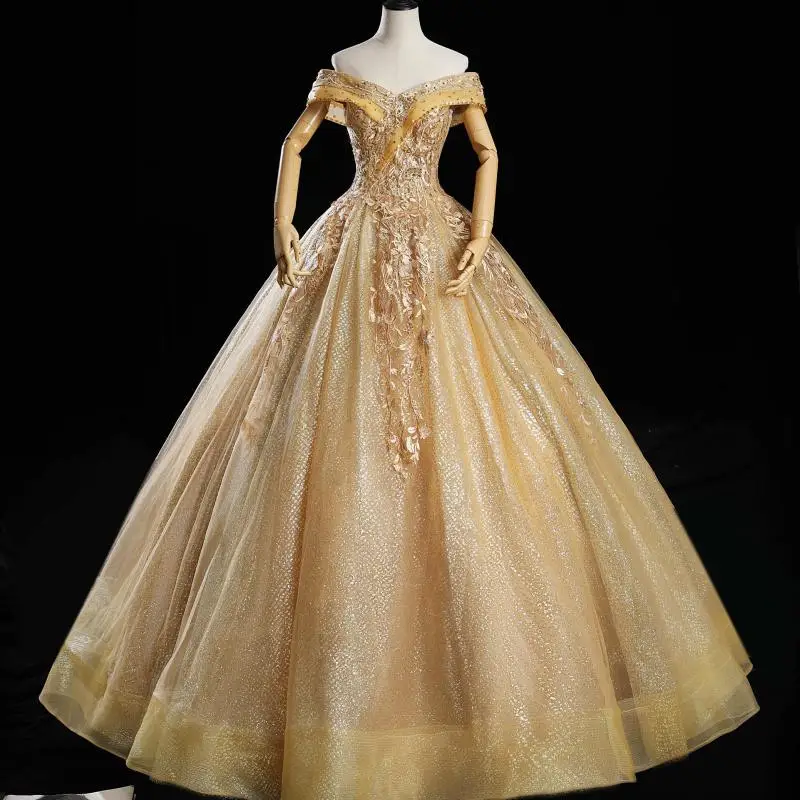 Gold ชุดเดรสปาร์ตี้ปิดไหล่ V คอชุดไปงานเต้นรำ Luxury Lace Vintage Quinceanera เดรสพลัสขนาด Vestidos