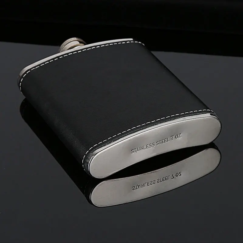 Portable Stainless Steel Hip Flask Flagon Whiskey Wine Pot Bottle Gift 5/6/7/8/9 Oz with Leather Holder In Stock