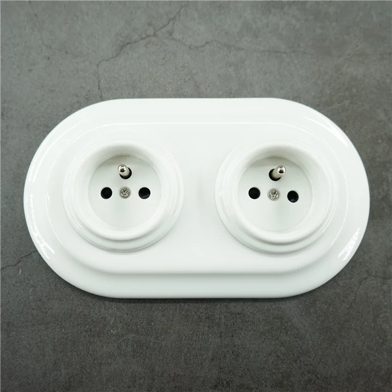 Tomada de Parede Elétrica de Estilo Francês de Porcelana Montada com Molduras de Porcelana