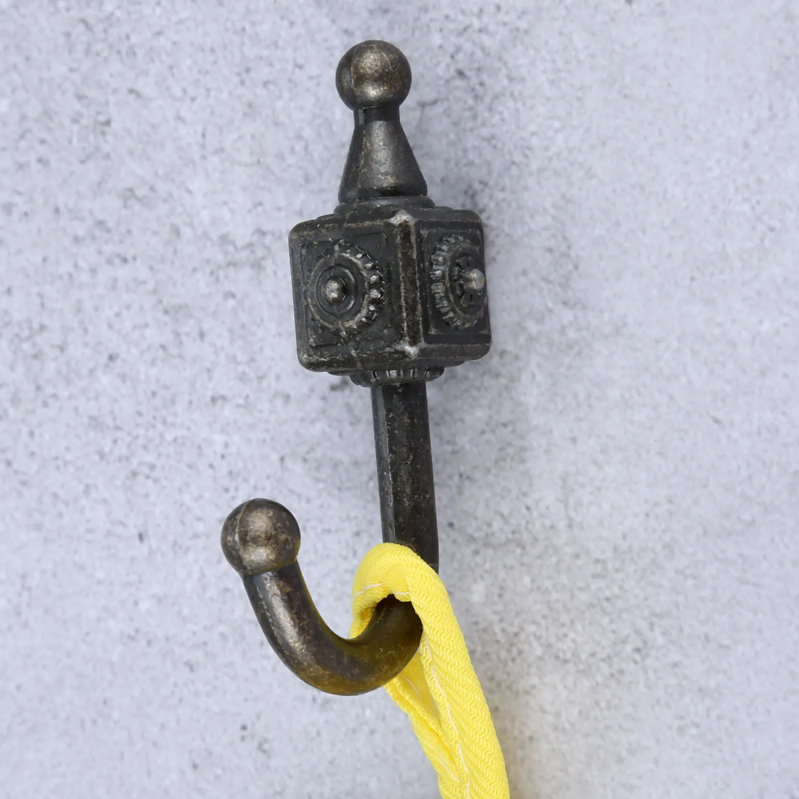 Cube Pattern Hook Wall Hanger Heavy Duty Alloy Retro Europe Coats/towel/Key/Hat w/screw Antique Bronze 84*48mm Kitchen Bathroom