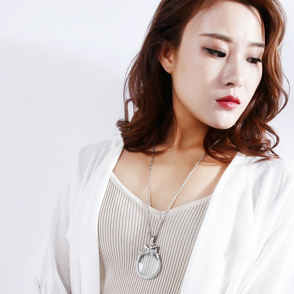 DreamCarnival1989 Women Sweater Necklace 40mm Glass Len Magnifier for Reading 65cm Long Chain Crystal Eyes Owl Jewel Gift P-0016