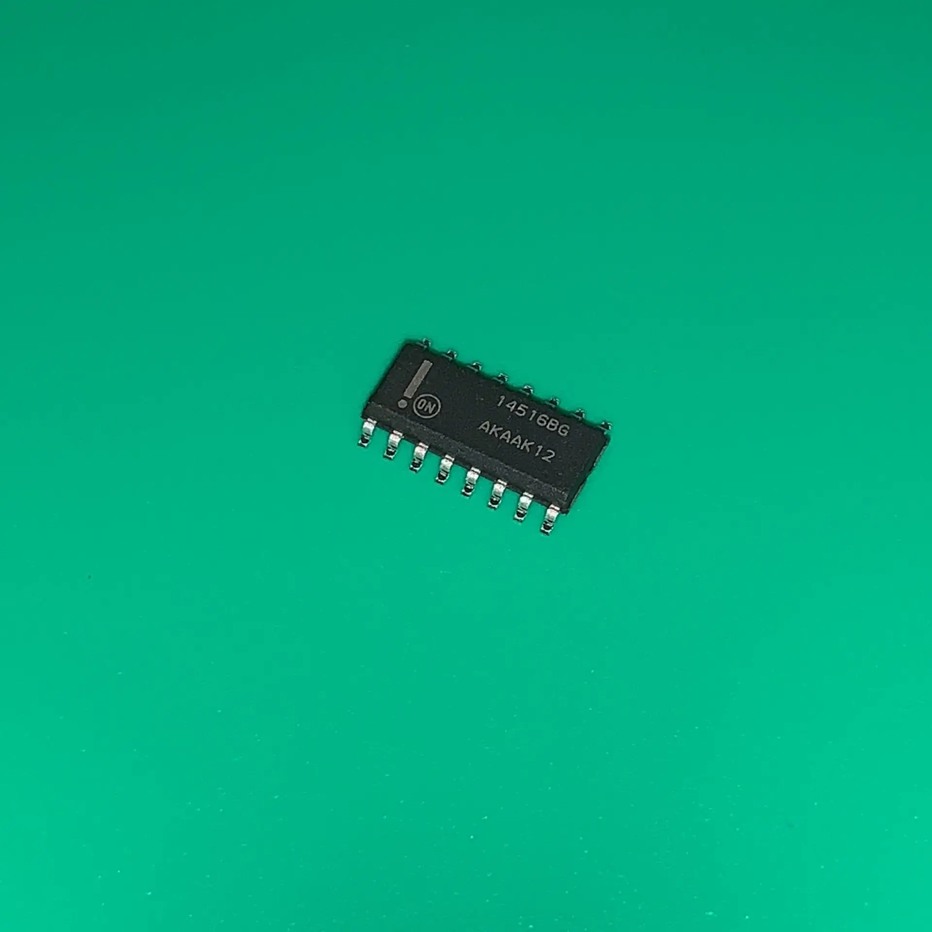 2 шт./лот MC14516BDR2G MC14516BDG SOP16 IC счетчик бинарный вверх вниз 16soic 14516B 145168 14516BG 145168G 14516G