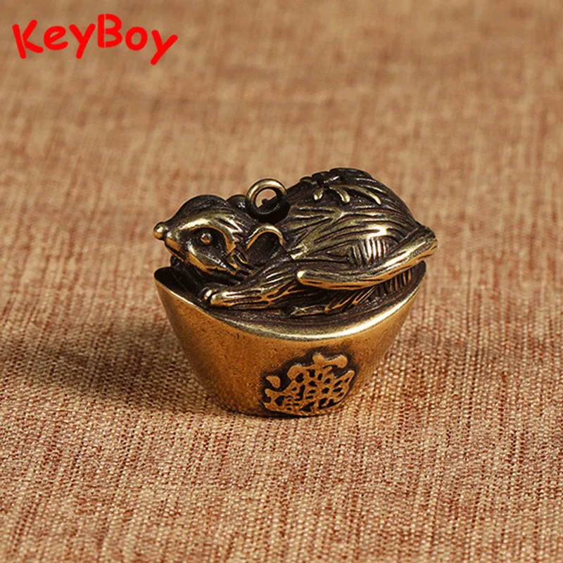 Retro Brass Lucky Rat Figurines Key Chains Pendants Copper Cute Mouse Car Keychains Jewelry Chinese Feng Shui Keyrings Hangings