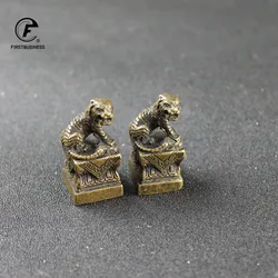 1Pcs Retro Antique Metal Brass Tiger Seal Print Ignet Animal Sculpture Statue Home Decor Study Teahouse Decoration Accessories