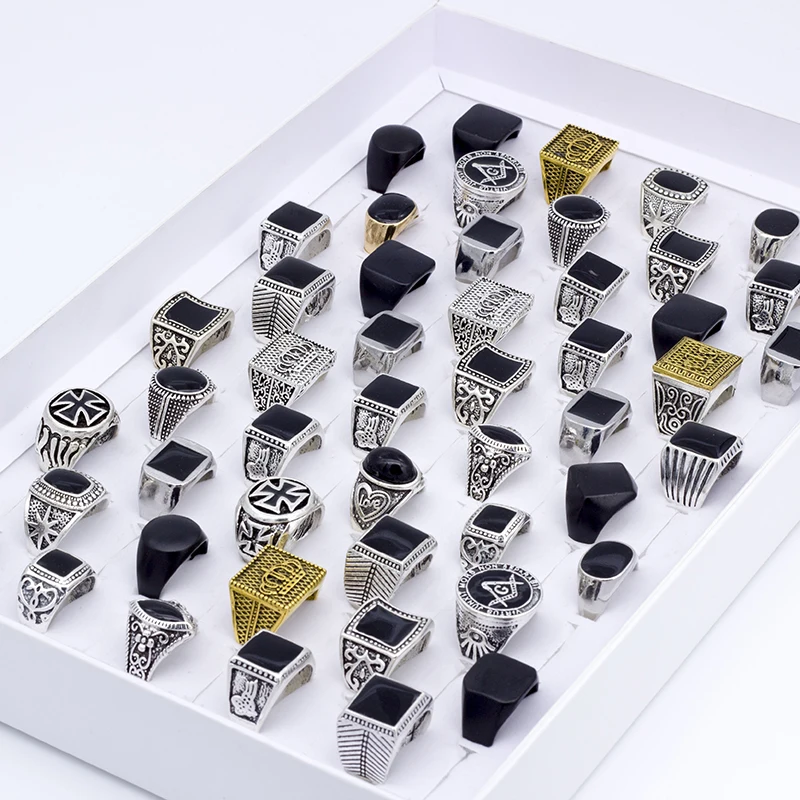 20 Pcs/Lot Geometric Square Classic Metal Men Rings Fashion Jewelry Wholesale Party Gifts Size 17mm-22mm