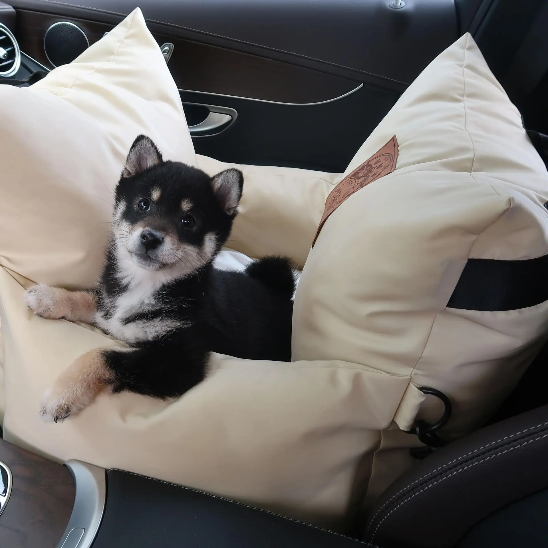 

Car Pet safe Seat Anti-dirty Pad Soft Dog Kennel Small Pet protective Seat Durable Washable Detachable For Travel Pet Supply