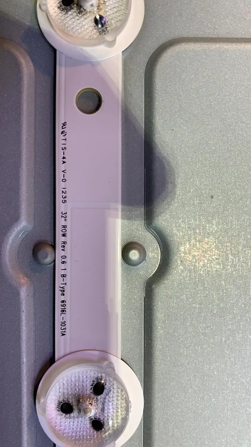 9 diod LED nowa oryginalna jakość taśma LED dla 32 "ROW Rev 0.6 1 A typ B 6916L-1030A 6916L-1031A