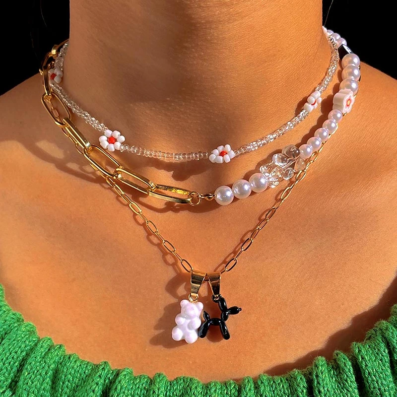 Pink Gummy Bear Pearl Beaded Choker Necklace For Women Multilayer Asymmetrical Flower Beads Metal Chain Necklace Fashion Jewelry