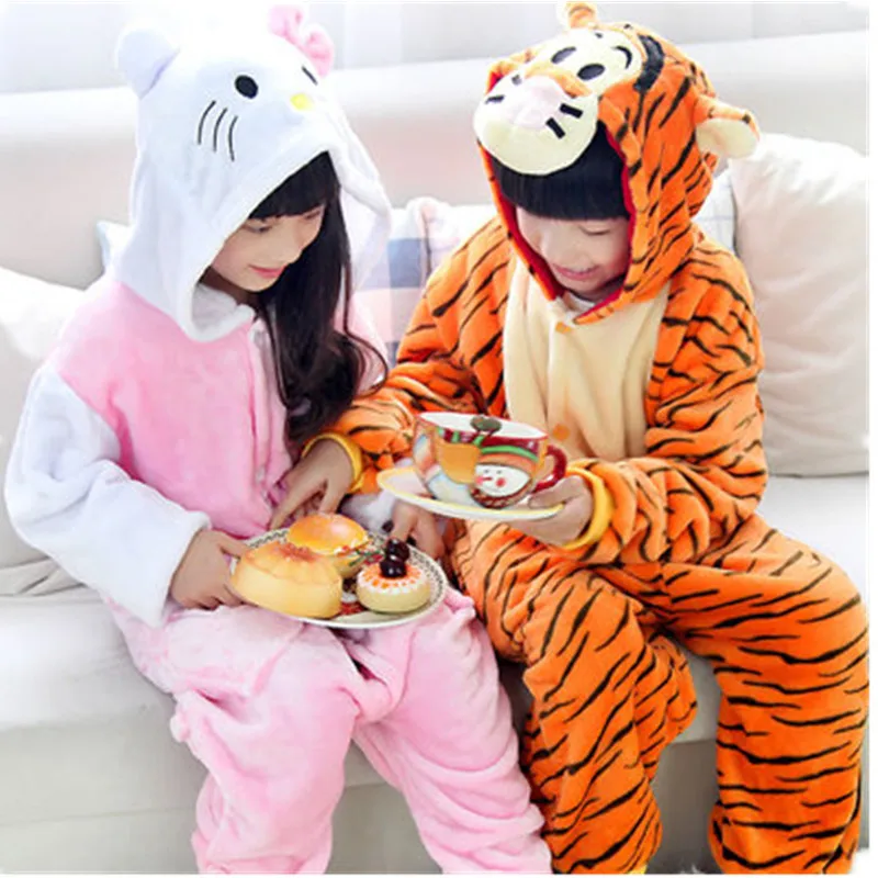 

Winter Soft jumpsuits Children Blanket Sleeper Children Flannel Animal pajamas Kids Cosplay Hooded Romper Sleepwear