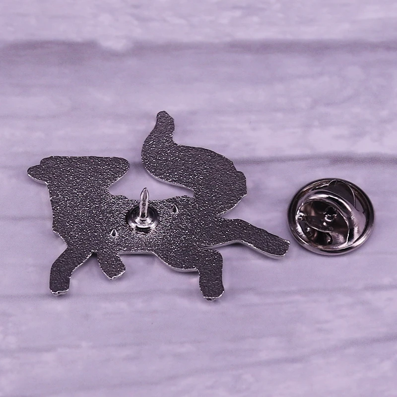 الهيكل العظمي الأسود الثعلب المينا دبوس