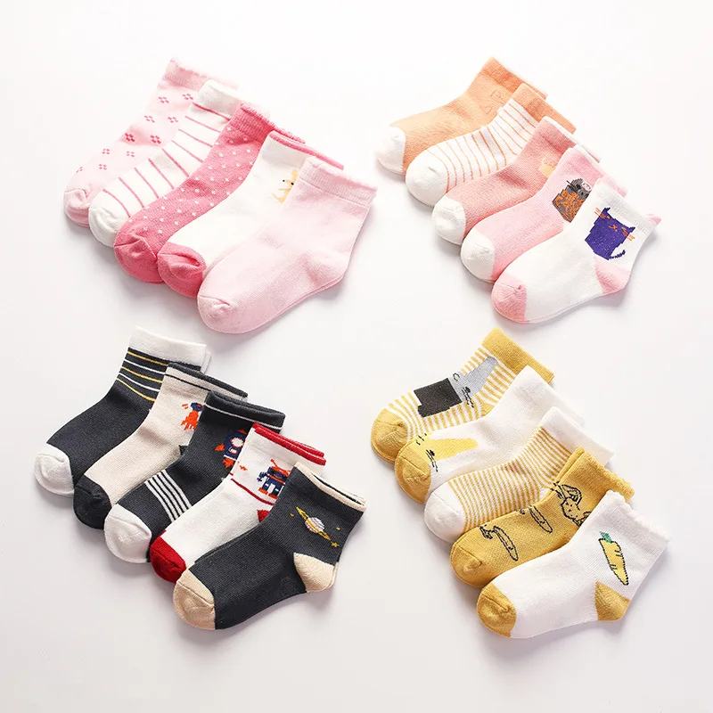 New Autumn and Winter Children's Socks Cartoon Middle Tube Boys and Girls Socks Cute Cotton Loose Baby Student Socks Custom