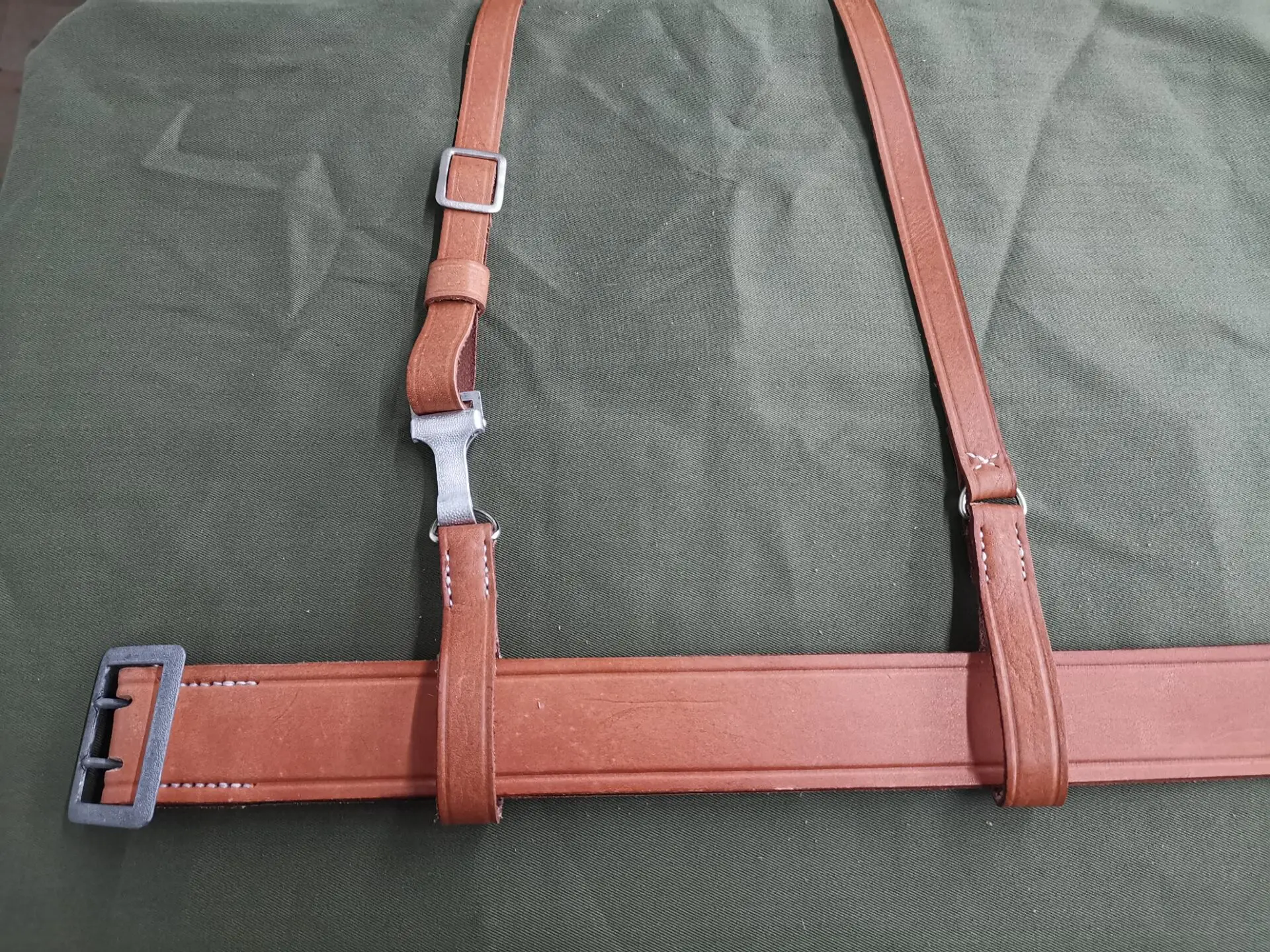 

EMD WW2 Officer belt. .Slash belt Suit