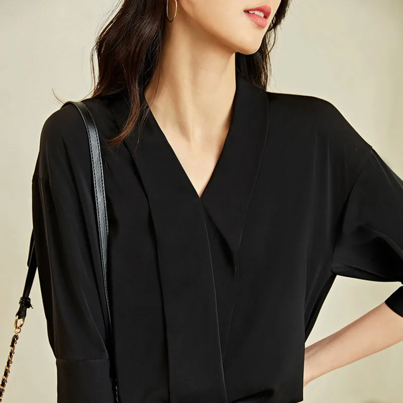 

Chiffon Shirt Women's Fashion Elegant 2021 Simple V-neck Black Blouses for Women Tops Solid Casual Shirts Blusas Female 1225