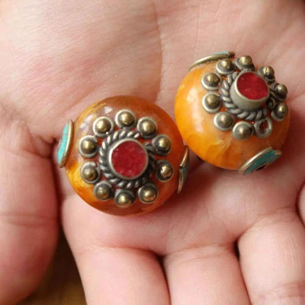 Bd215 Nepal Handmade Beads Ethnic Tibetan Copper Resin 24mm Diy Round Beads For Jewelry Making 2 Pcs Lot