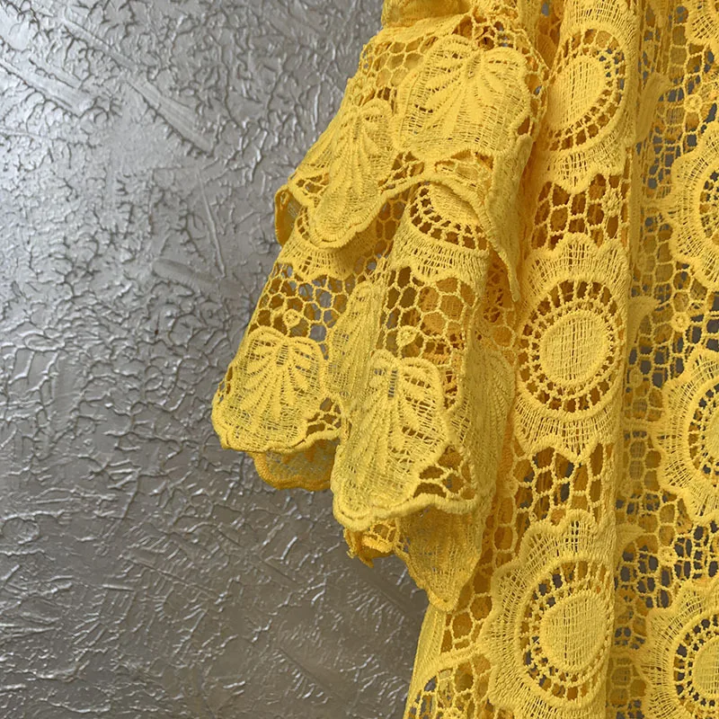 Super Size Lace Dresses 2021 New African Women Dashiki Fashion Water-soluble Lace Loose Embroidery Long Dress Africa Clothing
