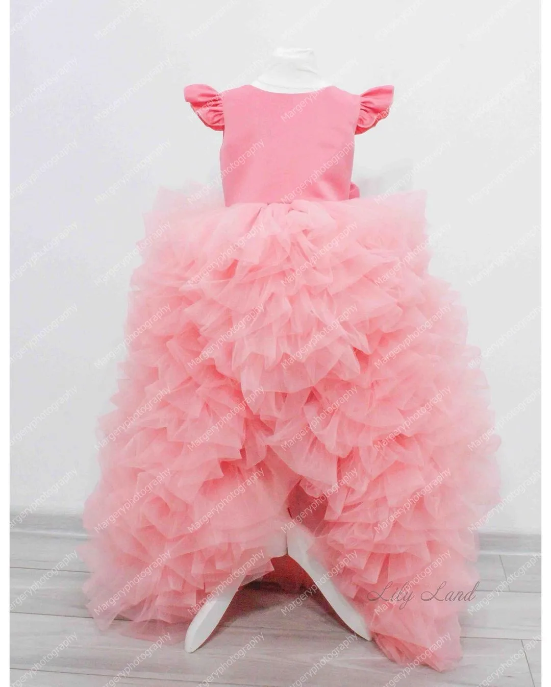 Lovely Extra Puffy Tulle Kids Pageant Dresses Hi Low   Flouncing Ruffles Short Sleeves Satin Pink Princess   Gowns