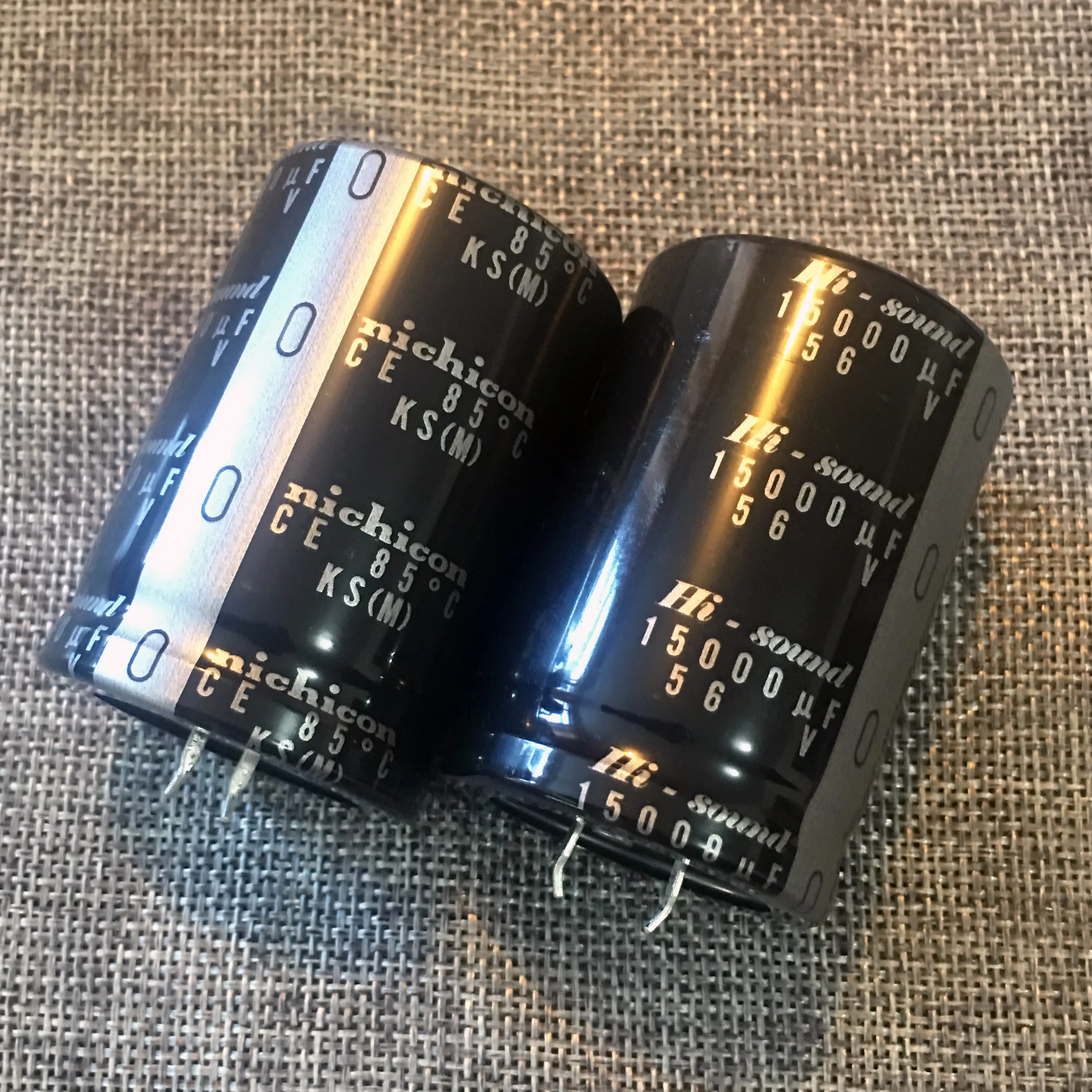 4 teile/los original nichicon KS Hallo Sound serie audio fieber aluminium-elektrolyt-kondensator freies verschiffen