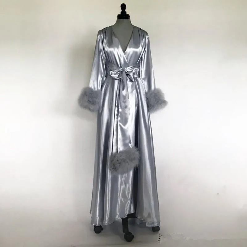 

Silk Wedding Nightgowns with Fur Long Sleeve Party Sleepwear Robes Custom Made Bridal Bathrobes