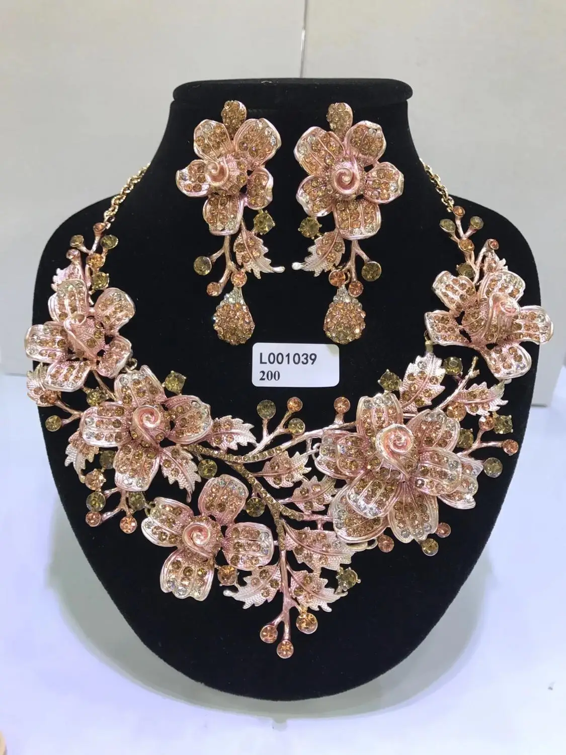 Luxury Dubai Wedding Jewelry Sets Multiple Colors Fashion Women  Crystal Rhinestone Brides Flower Shape Necklace & Earring Sets