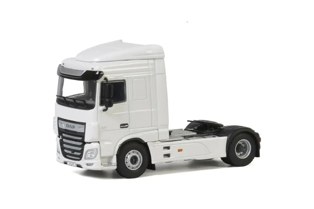 Collectible Alloy Model Gift WSI 1:50 Scale WSI DAF XF SPACE CAB MY2017 4X2 Transport Truck Tractor DieCast Model 03-2019