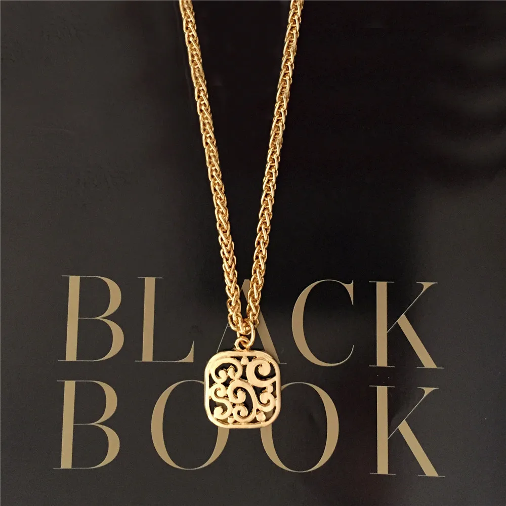 Trendy Gold Color Plating Leaf Filigree Square Pendant Necklace For Women Girl Elegant Gorgeous Casual Jewelry Accessory