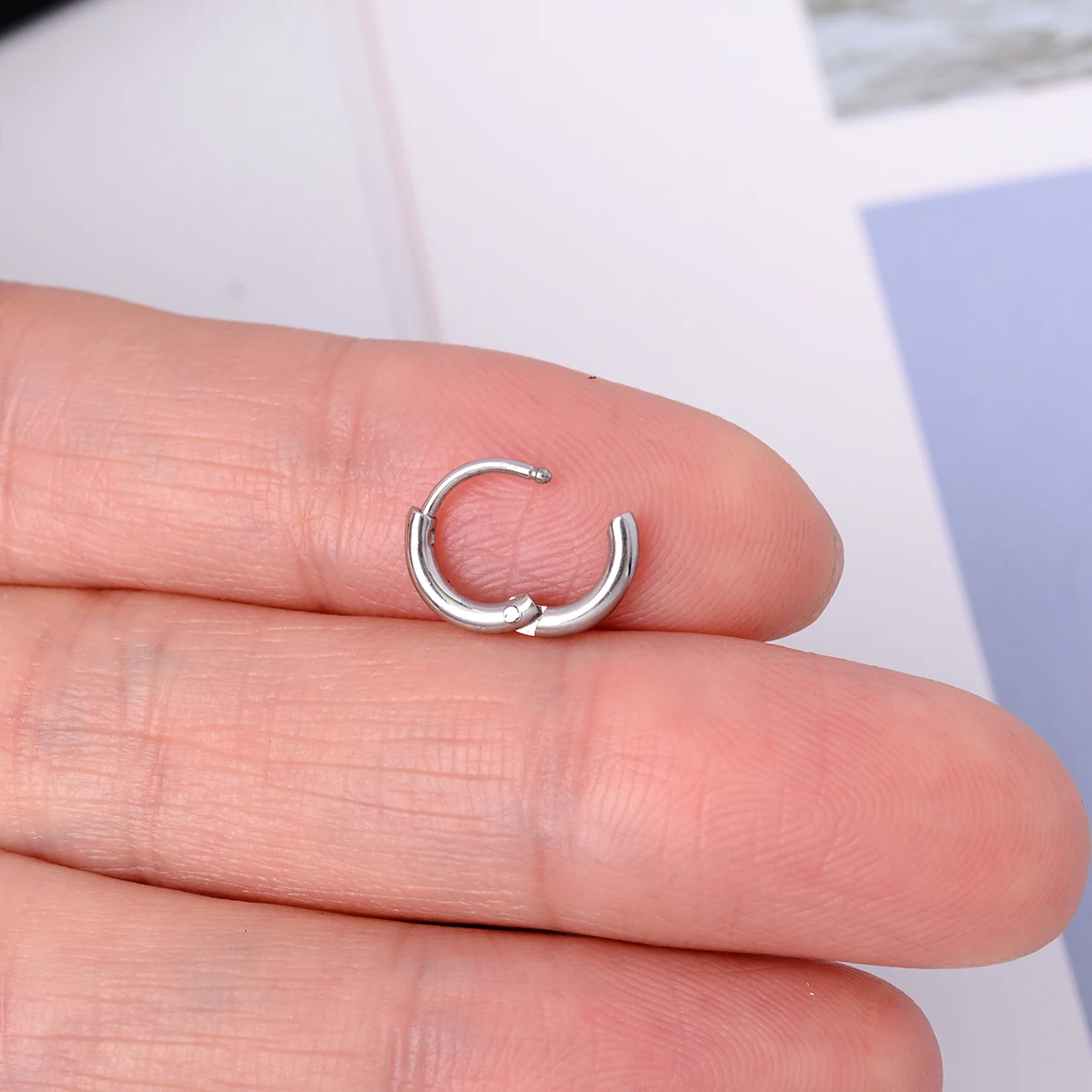 1.6mm Thickness Small Stainless Steel Round Mini Good Smooth Hoop Earrings for Women Cartilage Piercing Loop Ear Ring