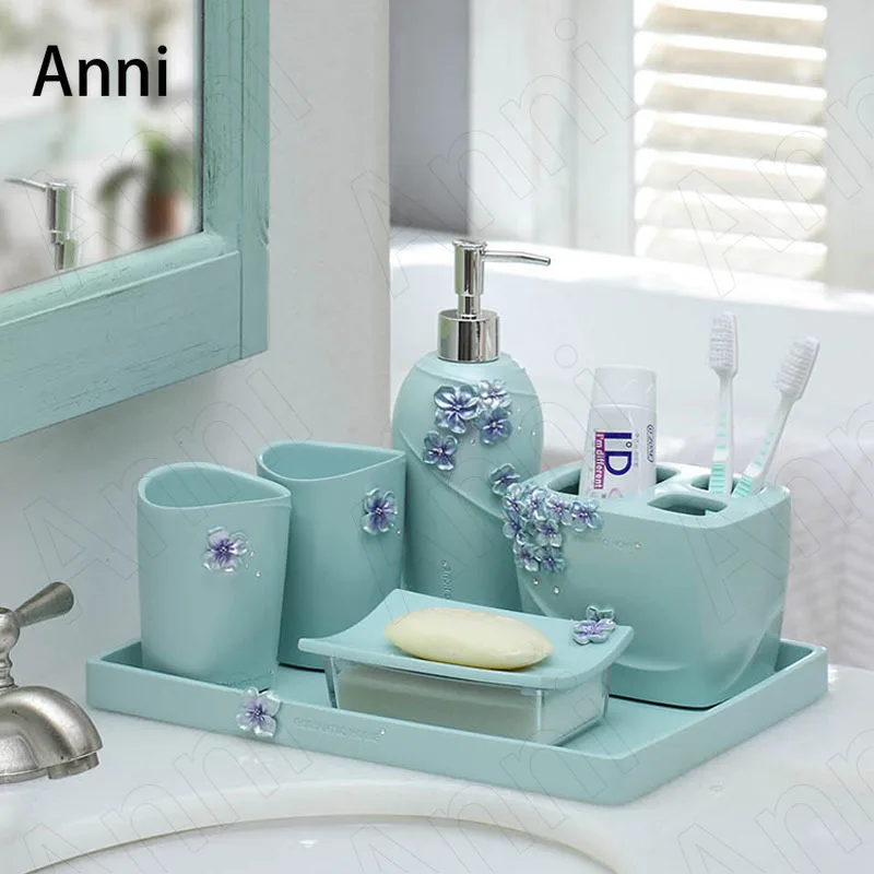 

Blue Flowers Decorative Bathroom Accessories Set Ceramic European Modern Toothbrush Holder Home Five-piece Shower Accessories