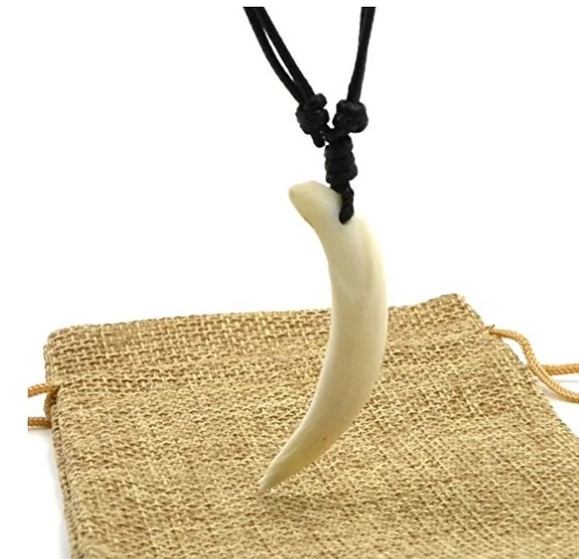 Men\'s Real Teeth Pendant Necklace Wild Boar Tusks Tribal Amulet Necklaces for Women Wholesale