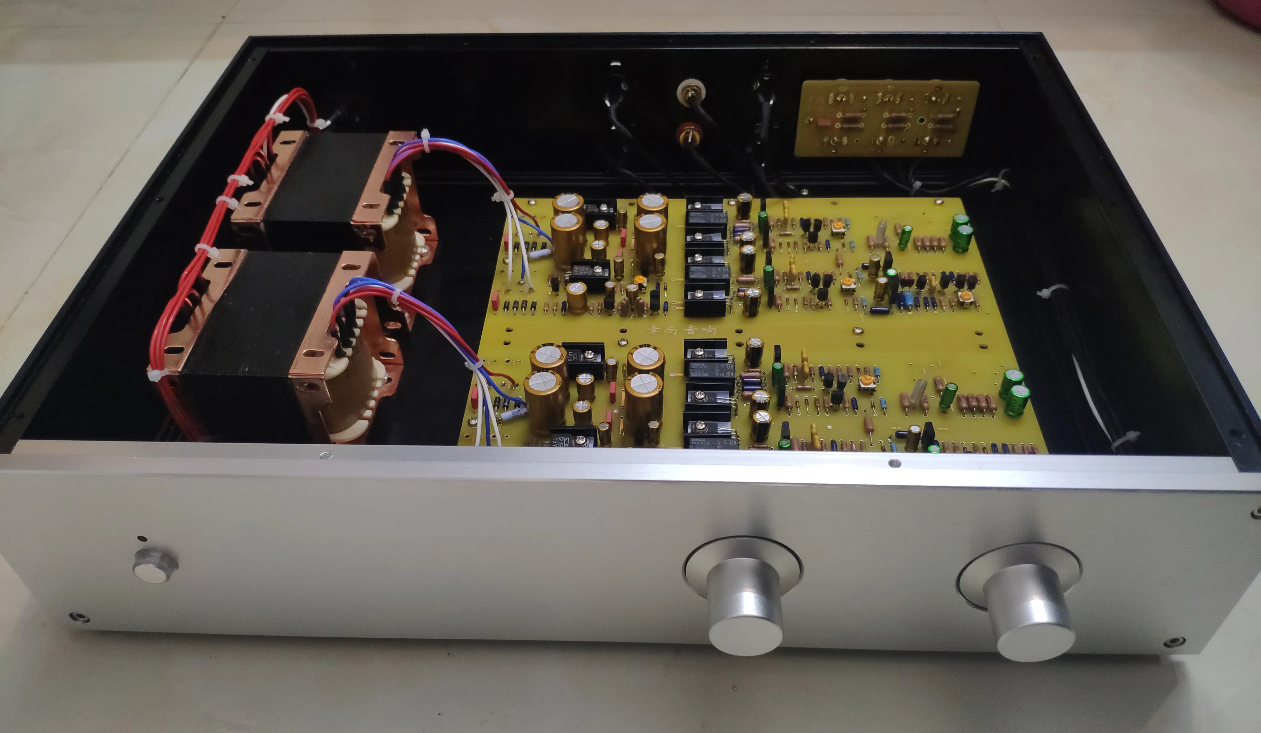 

Engraving Rogers RS-2 HIFI balance Preamplifier Independent power supply of left and right channels with double transformers