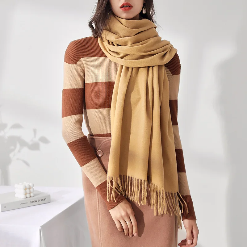 Designer 2023 Autumn winter women scarf Solid color warm cashmere scarves Tassels shawls Fashion brand neck bandana pashmina